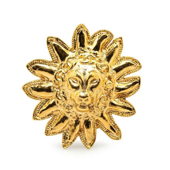 CHANEL CC Logos Leo Lion Brooch Gold Tone Pin Auth - Picture 2 of 4